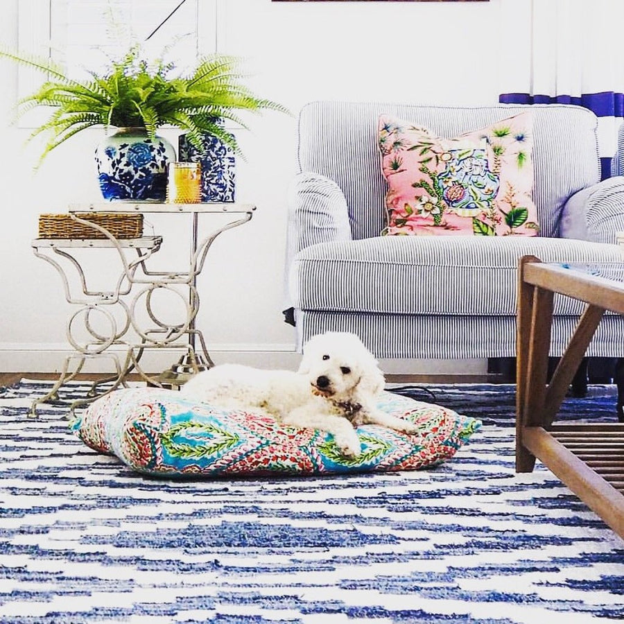 Blue and white coastal style rug 